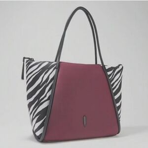 THACKER Maddy Neoprene Large Tote Wine Zebra w Detachable Pouch & Shoe Bag